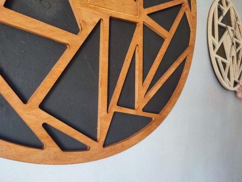 Drewniany zegar o średnicy 45 cm z plecami
