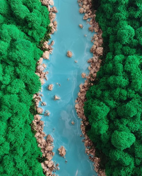 Obraz z żywicy epoksydowej i mchu chrobotka "Rzeka" 40x50 cm