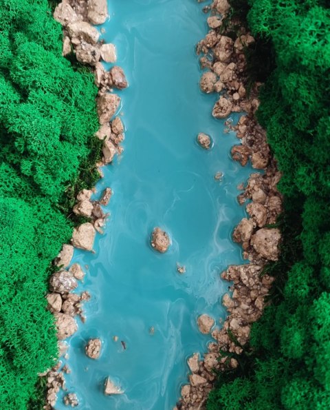 Obraz z żywicy epoksydowej i mchu chrobotka "Rzeka" 40x50 cm