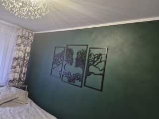 Obraz ażurowy ze sklejki, drzewo w ksztacie twarzy