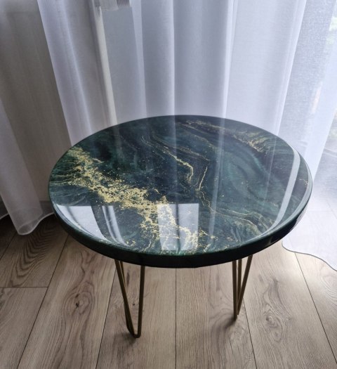 Stolik kawowy z żywicy epoksydowej, butelkowa zieleń