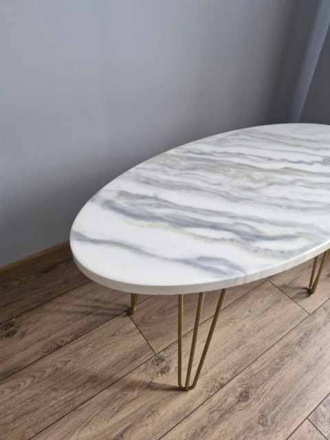 Stolik kawowy z żywicy epoksydowej z efektem marmuru, marmur